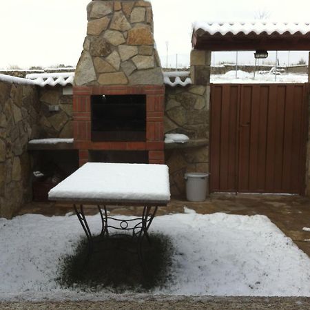Casa Rural La Vega De Gredos Guest House San Martin de la Vega del Alberche Exterior photo