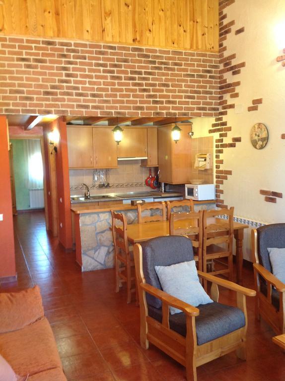 Casa Rural La Vega De Gredos Guest House San Martin de la Vega del Alberche Exterior photo
