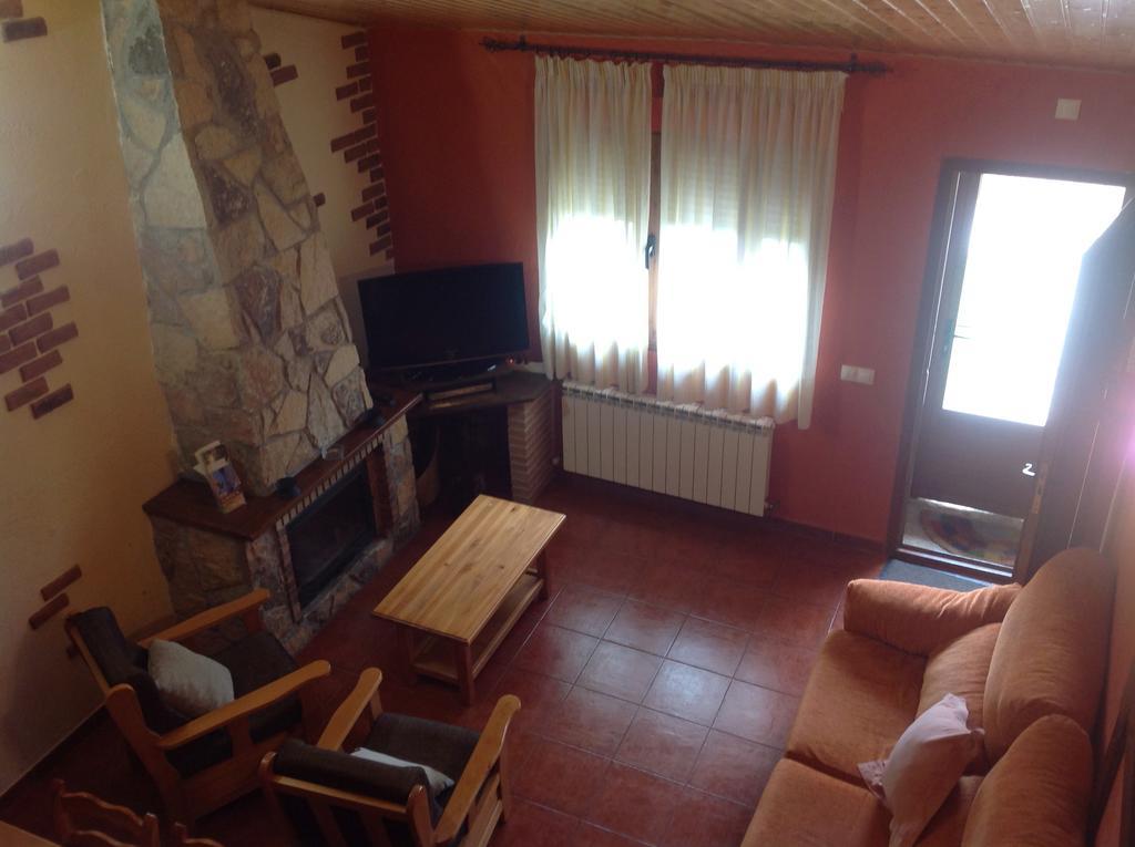 Casa Rural La Vega De Gredos Guest House San Martin de la Vega del Alberche Exterior photo
